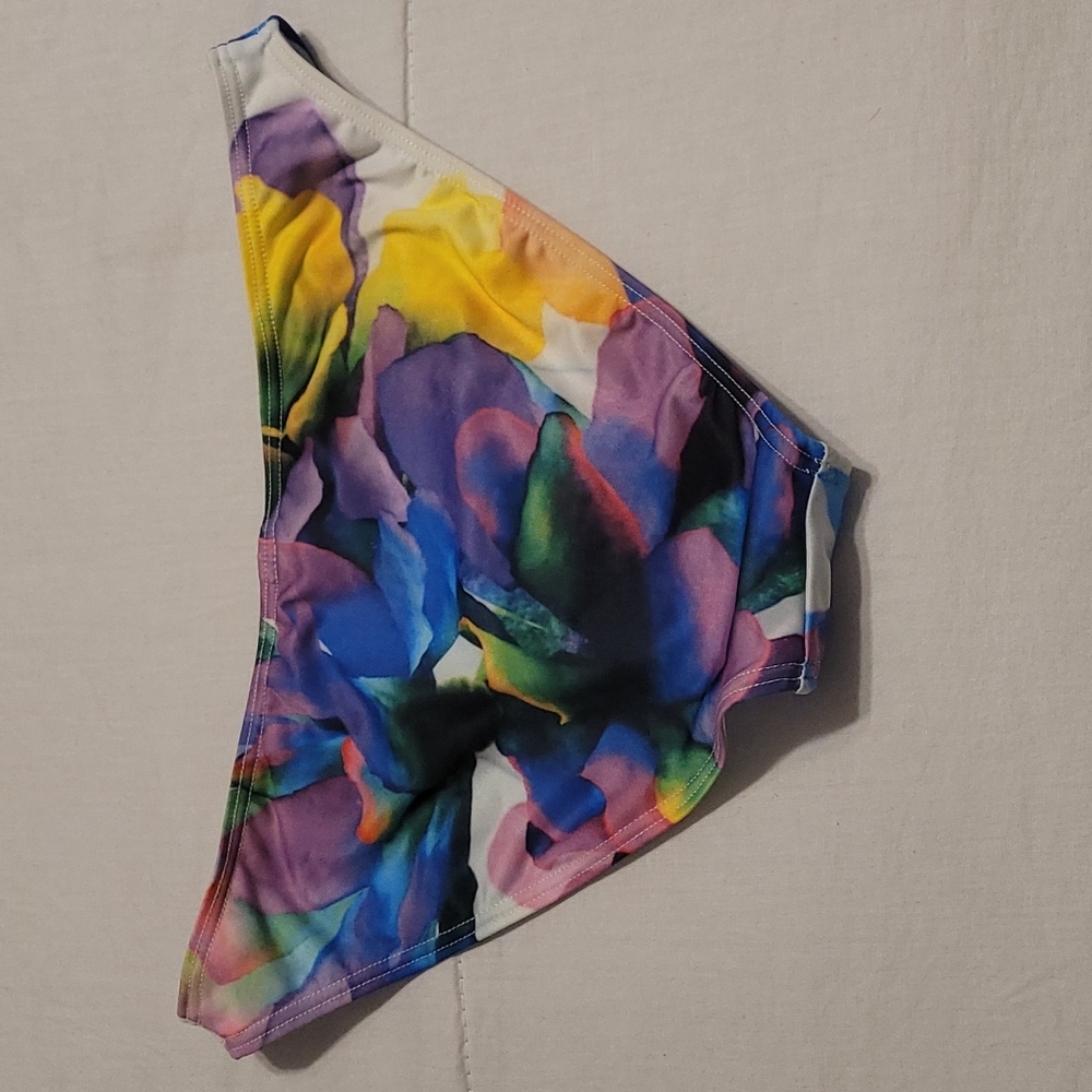 FORU Designs Bikini - Picture 5 of 5
